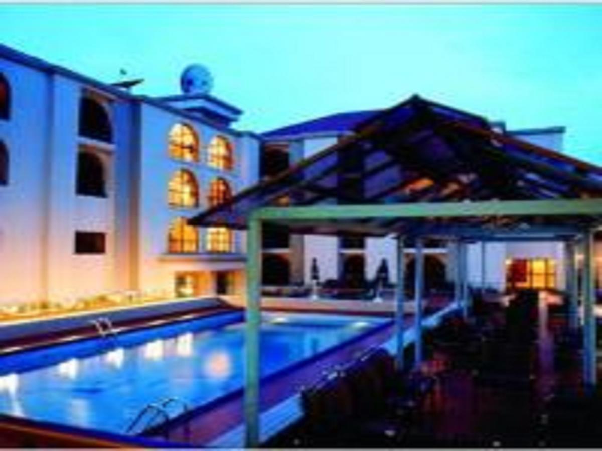 M Plaza Hotel أكرا المظهر الخارجي الصورة