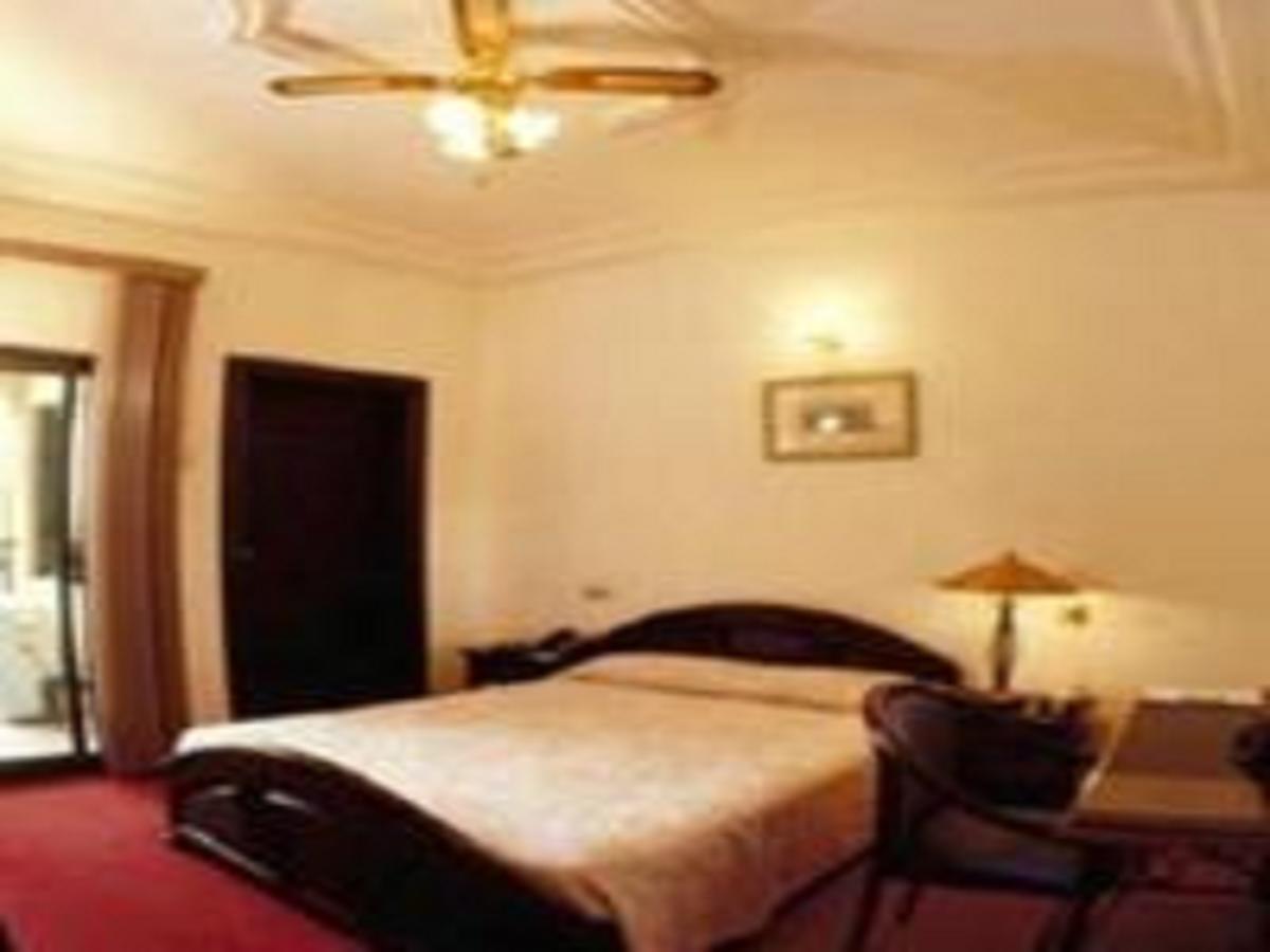 M Plaza Hotel أكرا المظهر الخارجي الصورة