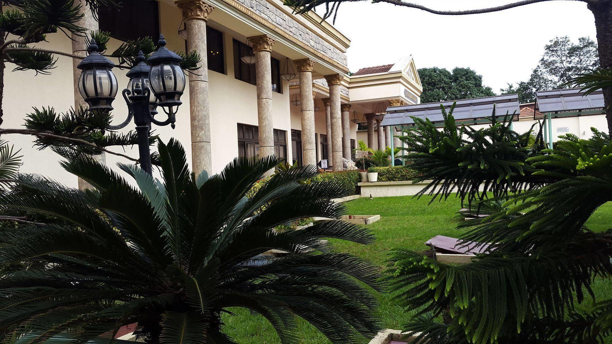 M Plaza Hotel أكرا المظهر الخارجي الصورة