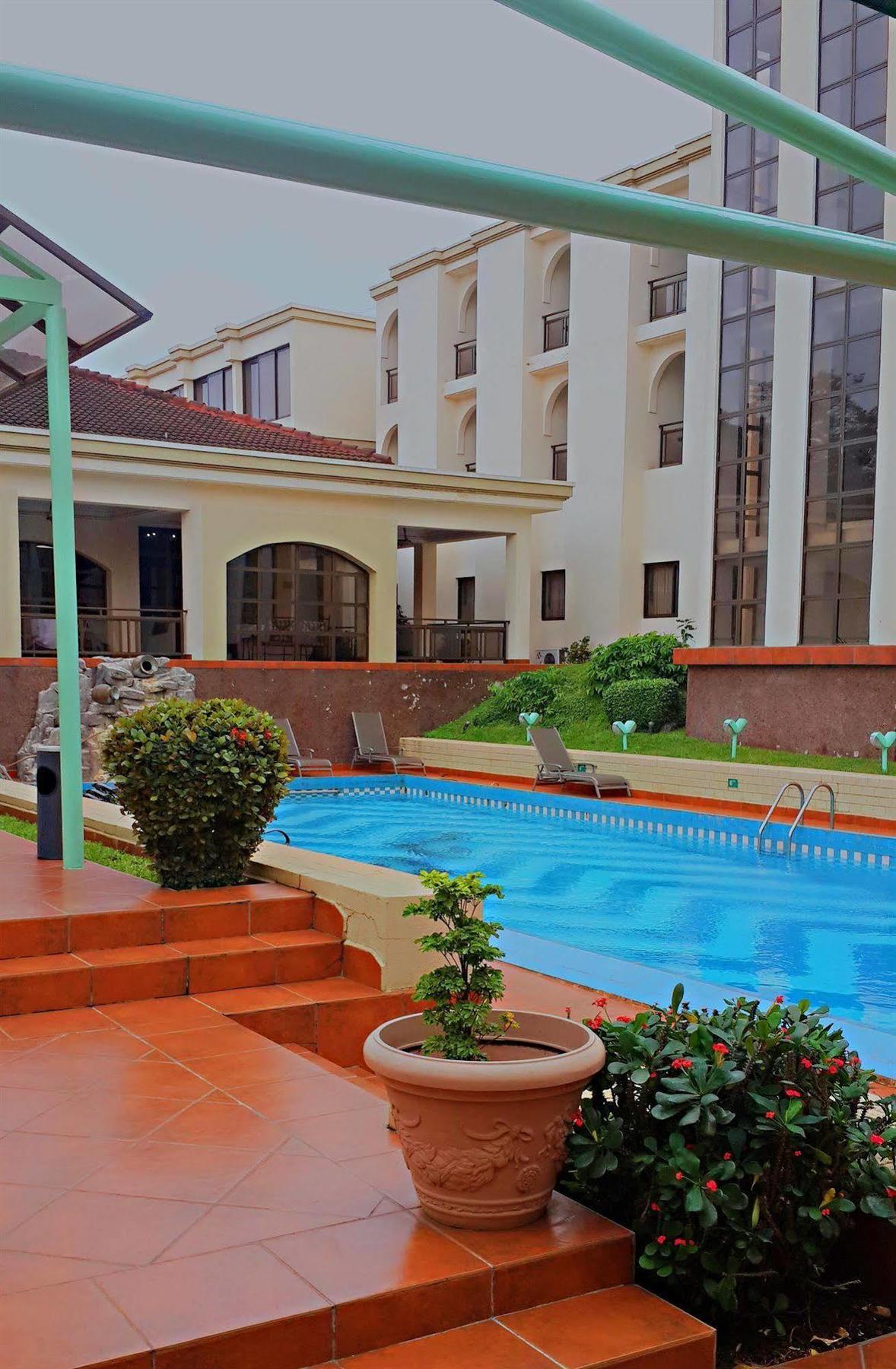 M Plaza Hotel أكرا المظهر الخارجي الصورة
