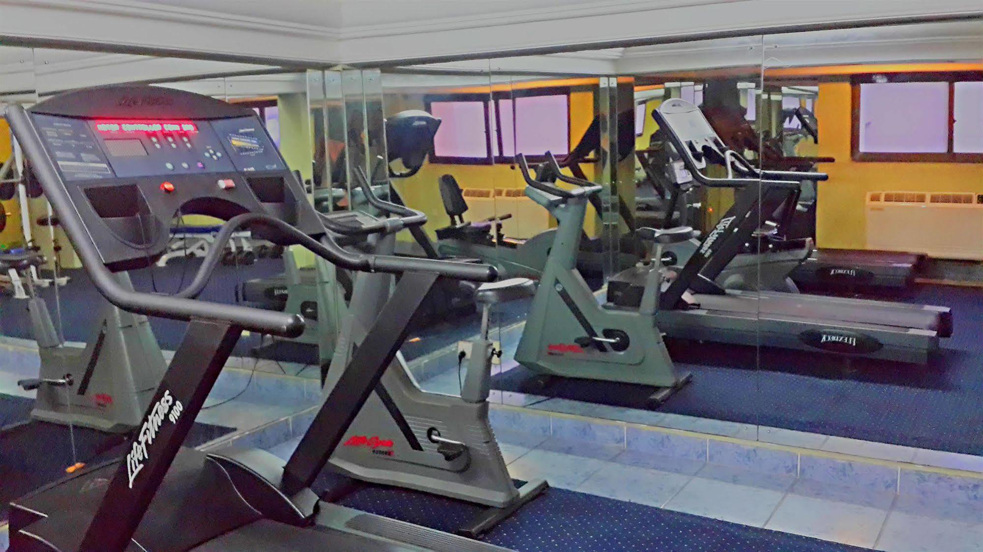 M Plaza Hotel أكرا المظهر الخارجي الصورة